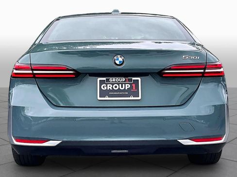 Certified 2026 BMW 530i RWD image 5