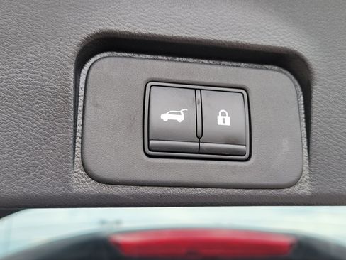 Certified 2023 Nissan Rogue SL w/ SL Premium Package AWD/4WD image 9