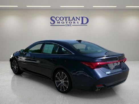 Used 2020 Toyota Avalon Touring w/ All Weather Liner Package FWD image 8