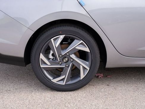 New 2025 Hyundai Elantra Sport image 9