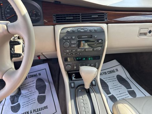 Used 1998 Cadillac Eldorado FWD image 31
