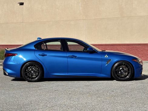 Used 2018 Alfa Romeo Giulia Quadrifoglio w/ Driver Assist Dynamic Package image 8