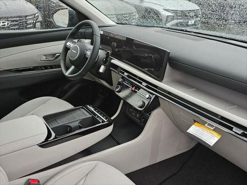 New 2026 Hyundai Tucson Limited AWD/4WD image 10