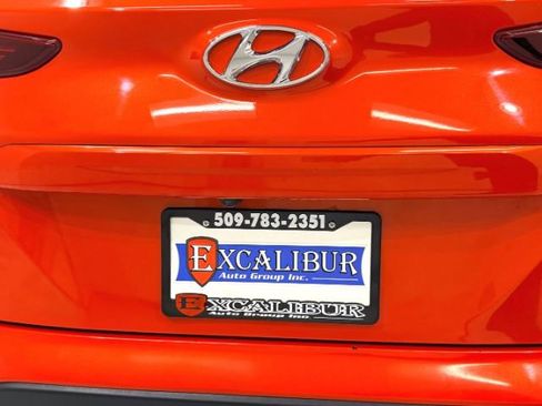 Used 2019 Hyundai Kona SEL image 16