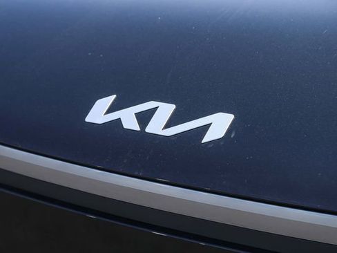 New 2026 Kia EV9 Wind image 6