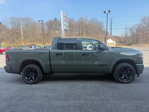 New 2026 RAM 1500 4x4 Crew Cab image 8