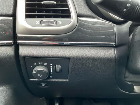 Used 2017 Jeep Grand Cherokee Trailhawk AWD/4WD image 17