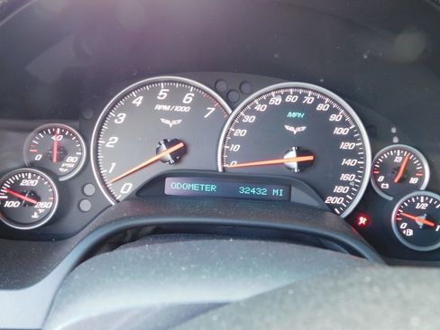 Used 2009 Chevrolet Corvette Coupe w/ Preferred Equipment Group RWD image 9