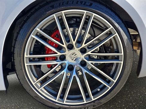 Used 2024 Porsche 718 Boxster S image 33