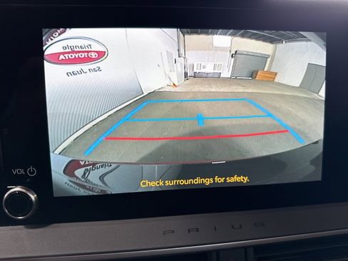 Used 2025 Toyota Prius Plug-In Hybrid image 42