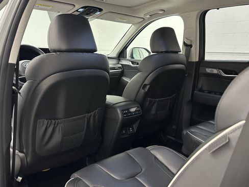 Used 2023 Hyundai Palisade Limited w/ Cargo Package AWD/4WD image 14