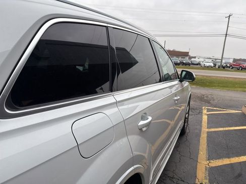 Used 2020 Audi Q7 3.0T Premium Plus w/ Premium Plus Package image 14