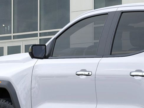 New 2026 GMC Canyon Denali image 12