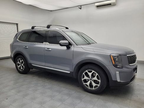 Used 2020 Kia Telluride EX image 11