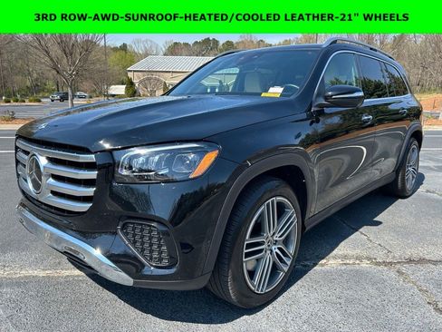 Used 2025 Mercedes-Benz GLS 450 4MATIC image 1