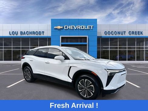 Used 2024 Chevrolet Blazer EV LT AWD/4WD image 2