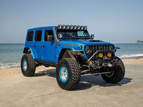 Used 2021 Jeep Wrangler Unlimited Rubicon w/ Xtreme Recon 35" Tire Package AWD/4WD image 3