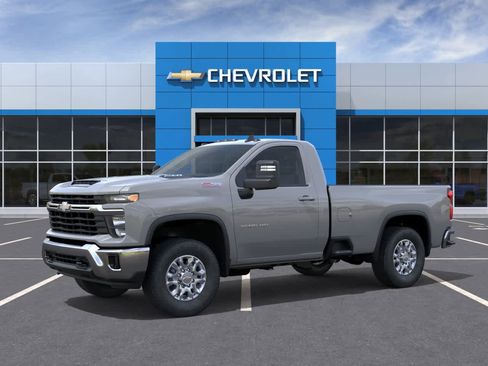 Used 2024 Chevrolet Silverado 3500 LT w/ Convenience Package AWD/4WD image 2