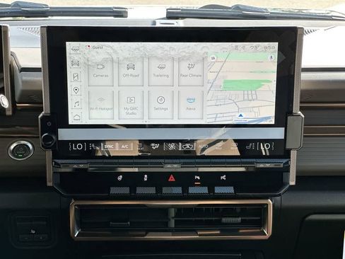 Used 2025 GMC Hummer EV 2X image 13