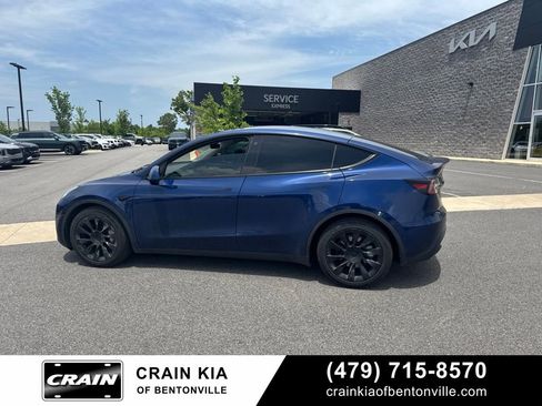 Used 2022 Tesla Model Y Long Range AWD/4WD image 10