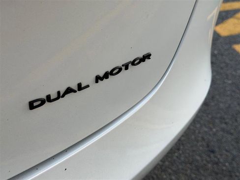 Used 2020 Tesla Model 3 Long Range image 16