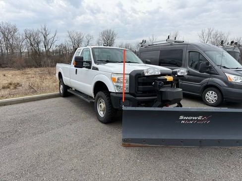 Used 2015 Ford F250 XL w/ Power Equipment Group image 4