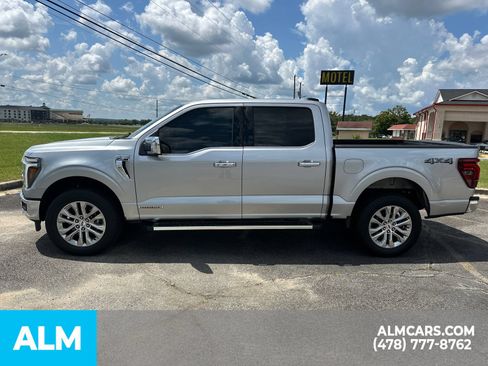 Used 2025 Ford F150 Lariat w/ Equipment Group 501A Mid AWD/4WD image 9