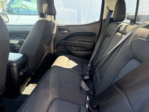 Used 2019 Chevrolet Colorado LT w/ LT Convenience Package RWD image 13