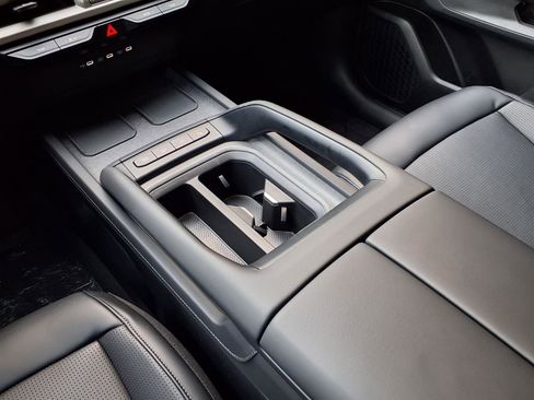 New 2027 Kia Telluride S image 9