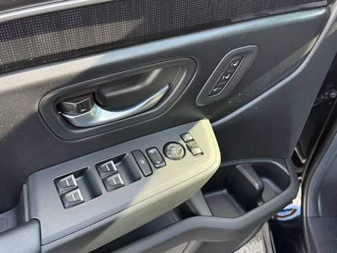 Used 2025 Honda Pilot Black Edition image 23