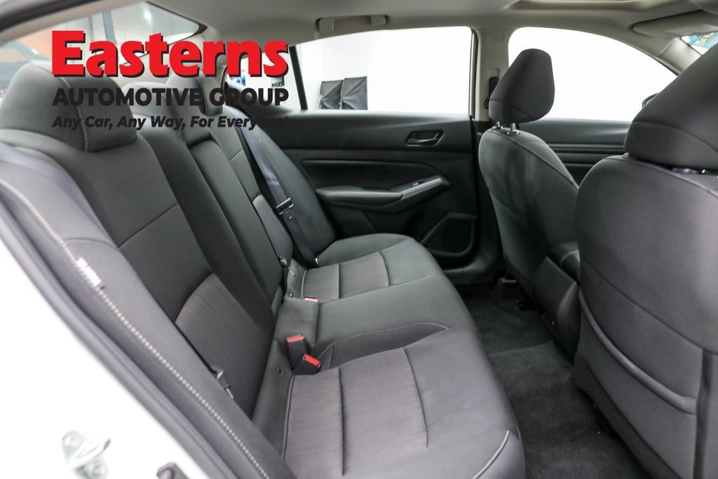 Used 2024 Nissan Altima 2.5 SV w/ SV Premium Package AWD/4WD image 25