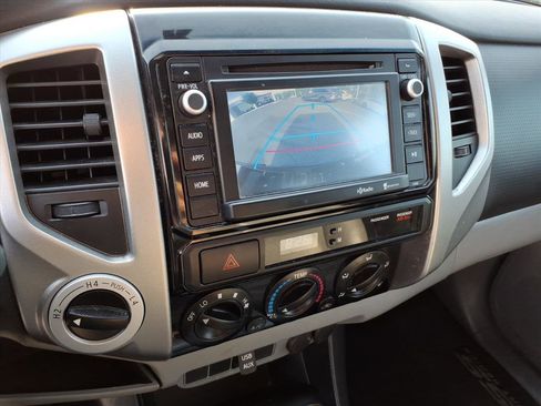 Used 2014 Toyota Tacoma 4x4 Double Cab w/ SR5 Package image 36