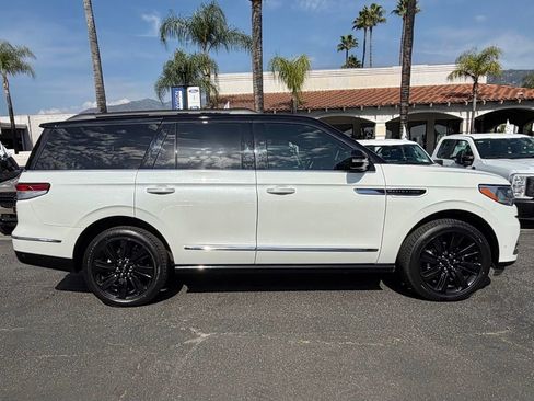 Used 2023 Lincoln Navigator Black Label image 9