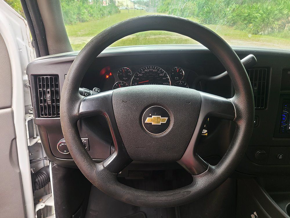 Used 2014 Chevrolet Express 1500 RWD image 17