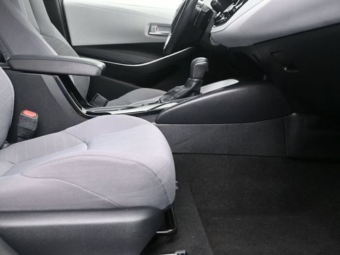 Used 2020 Toyota Corolla SE FWD image 19