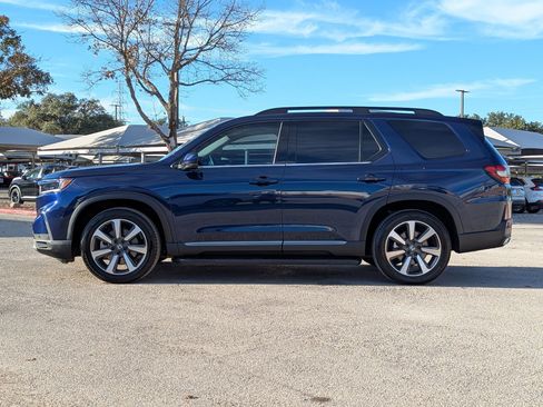 Used 2023 Honda Pilot Elite image 7