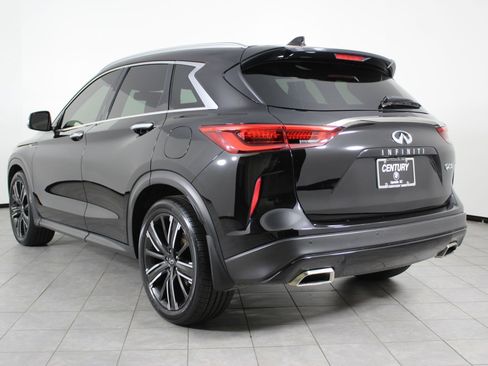 Used 2021 INFINITI QX50 Luxe w/ Appearance Package image 3