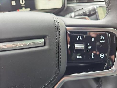 New 2025 Land Rover Range Rover Sport image 19