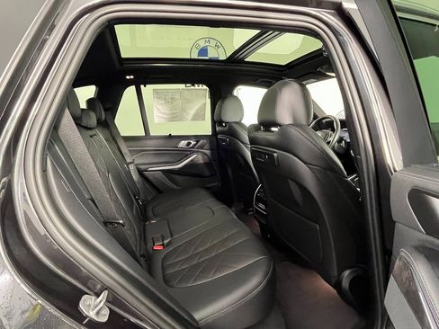 Used 2023 BMW X5 xDrive40i w/ Executive Package image 19