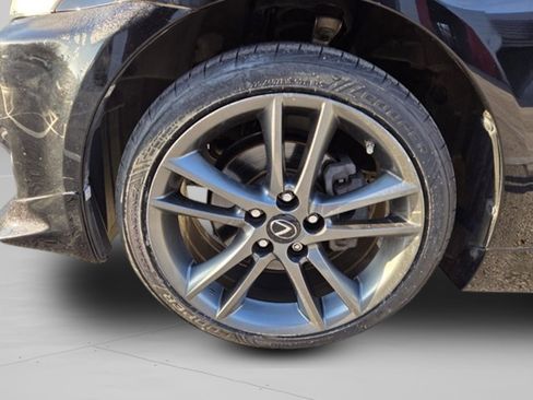 Used 2014 Lexus IS 250C image 33