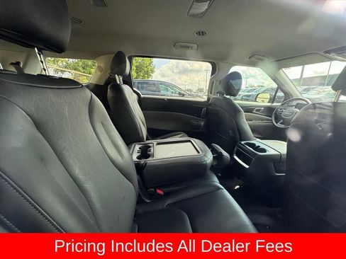 Certified 2026 Kia Carnival FWD image 4