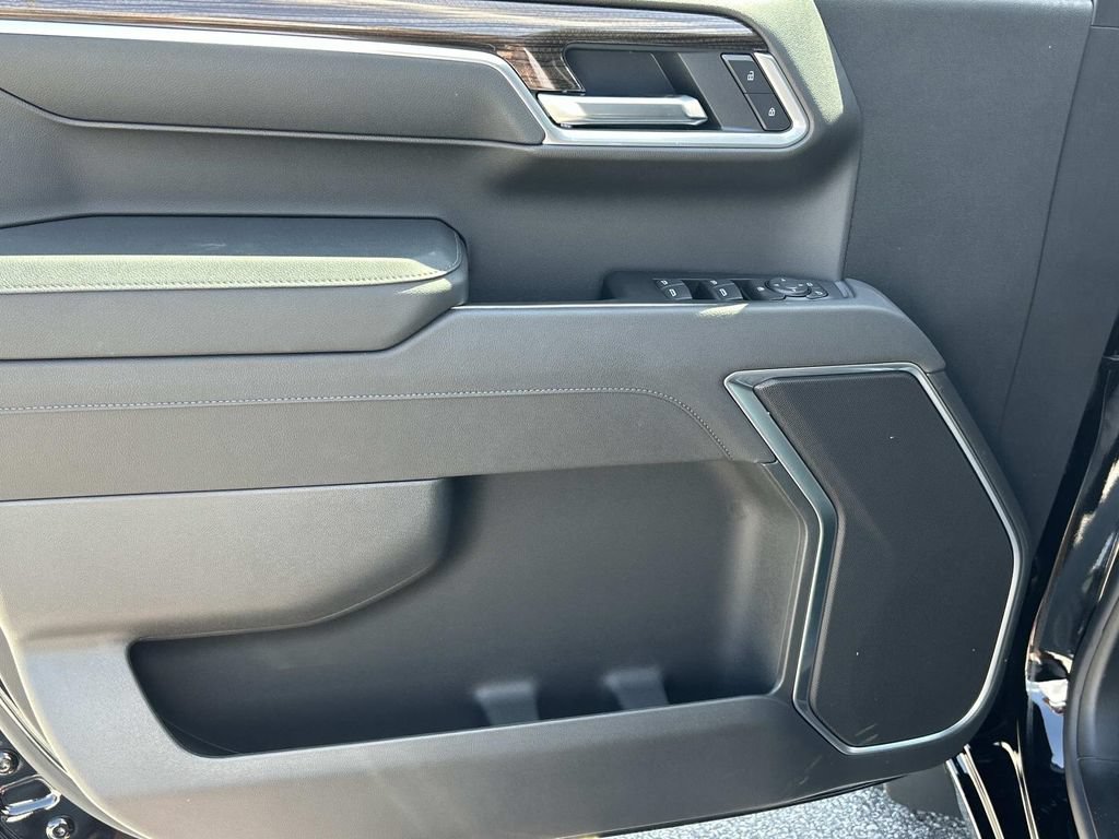 New 2026 Chevrolet Silverado 1500 RST AWD/4WD image 13