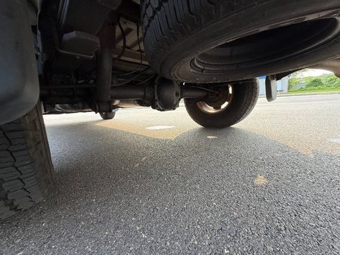 Used 2005 Nissan Frontier SE w/ (P01) Power Pkg image 31