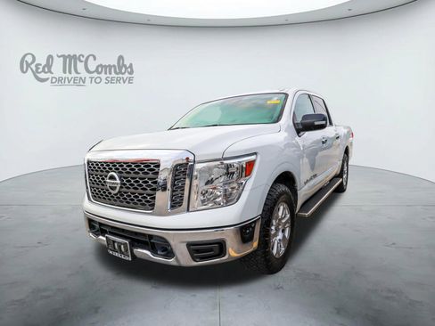 Used 2018 Nissan Titan SV AWD/4WD image 1