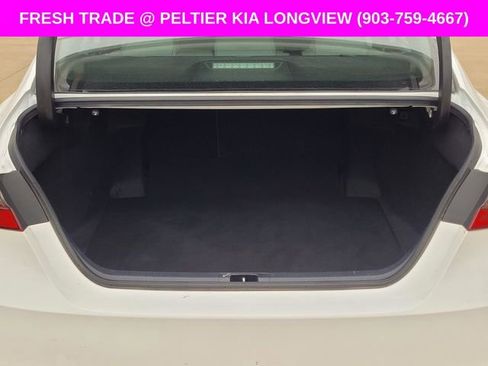 Used 2023 Toyota Camry SE FWD image 9