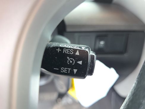 Used 2016 Toyota Tundra image 24