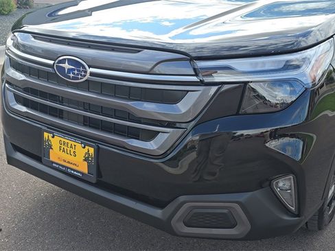 New 2025 Subaru Forester Limited image 9