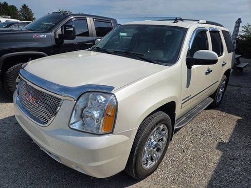 Used 2013 GMC Yukon Denali AWD/4WD image 4