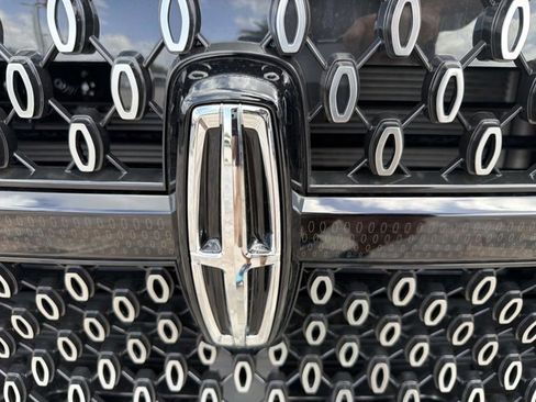 New 2026 Lincoln Navigator Reserve AWD/4WD image 7