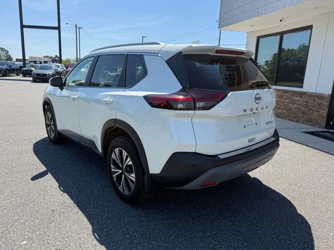 Used 2023 Nissan Rogue SV w/ SV Premium B Package AWD/4WD image 6